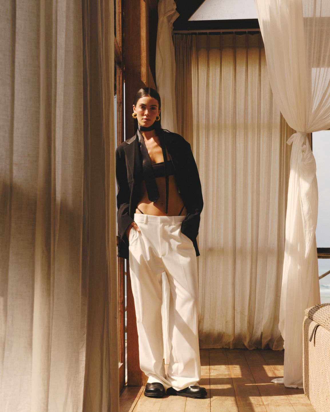 White pants classic