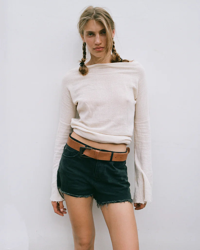 Cotton top with long sleeves in cream