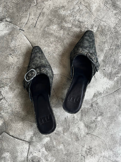 “Kaia” kitten heels shoes (white)