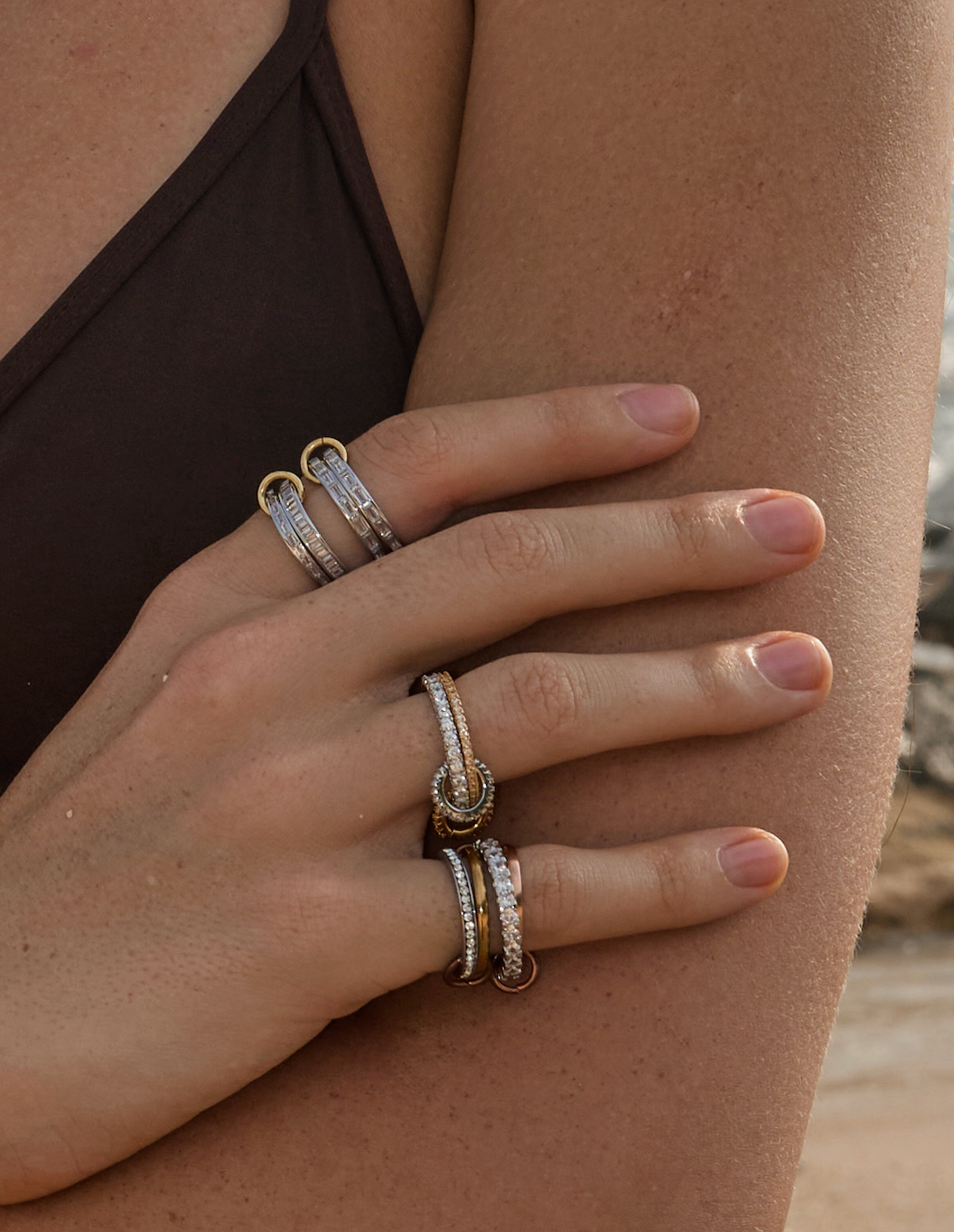 Serpent ring  Mixed mertals and Cubic Zirconia