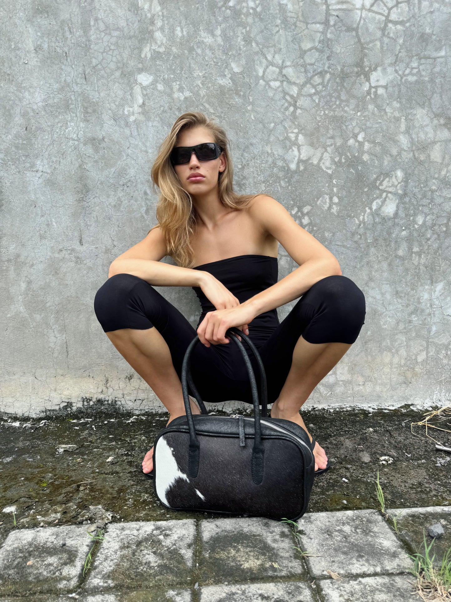 “Sena” raw edges capri leggings (blk)