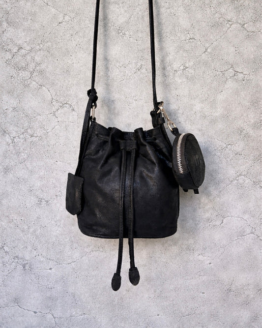 ”Okla-mini” cracked leather bucket bag