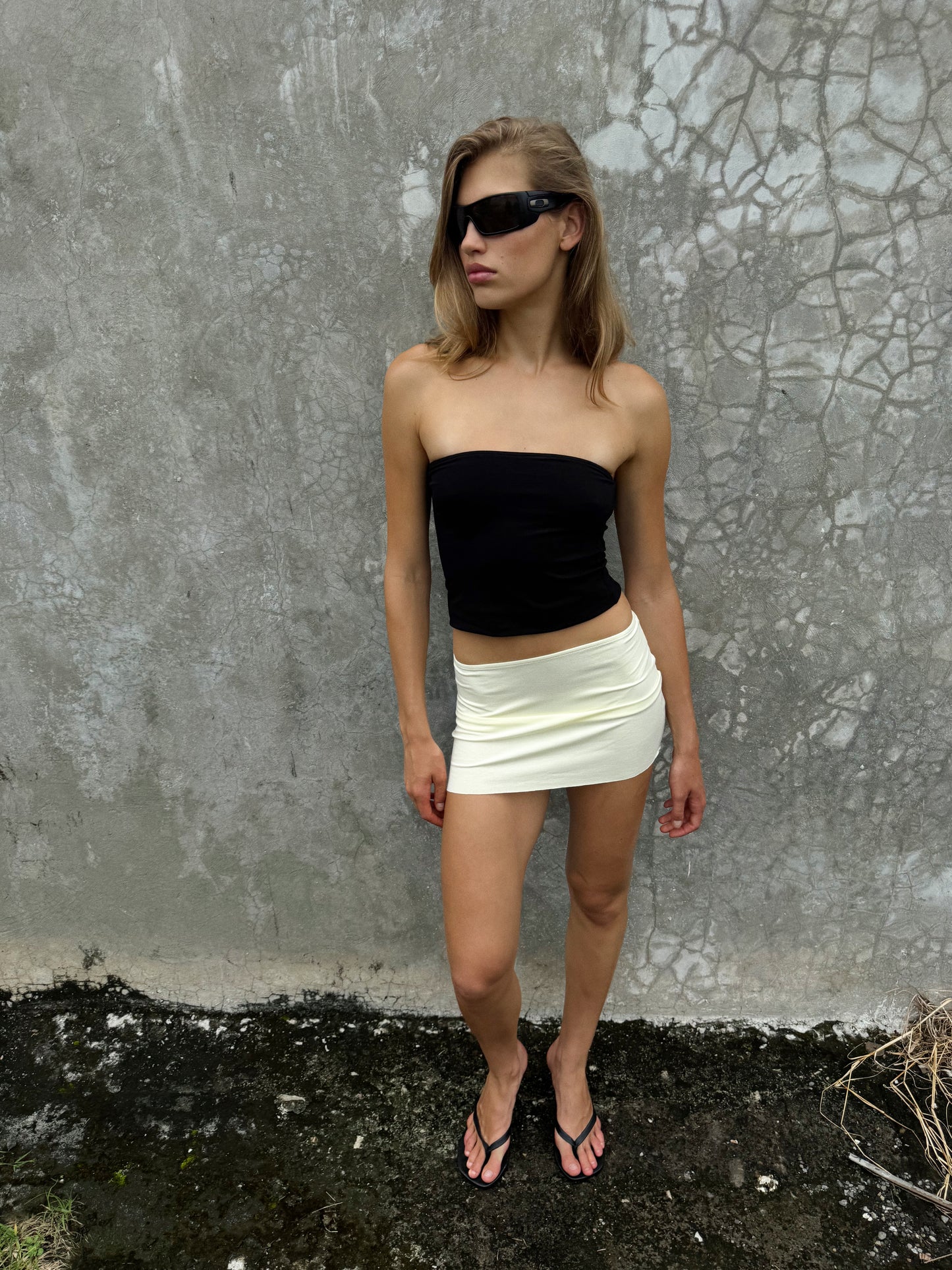 “Frey” raw edges mini skirt (lemon)