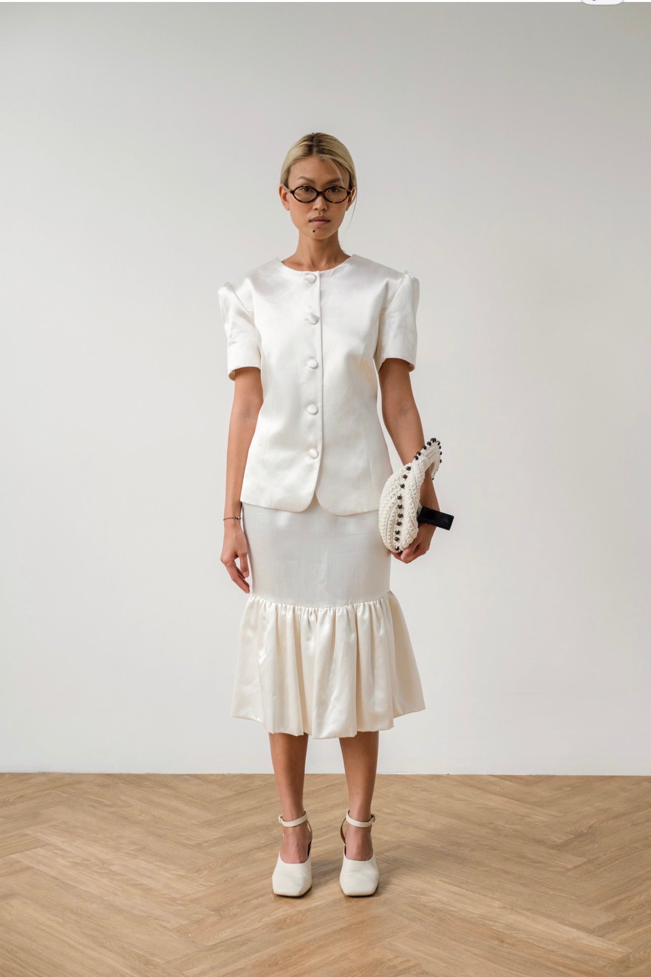 White skirt silk midi