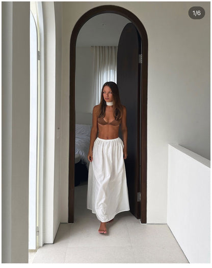 White balloon skirt
