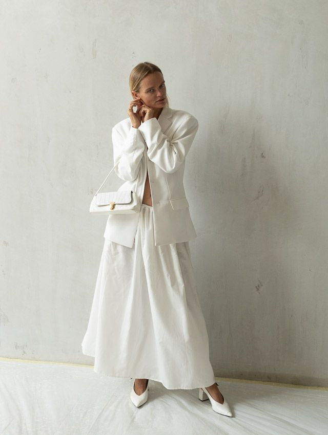 White balloon skirt