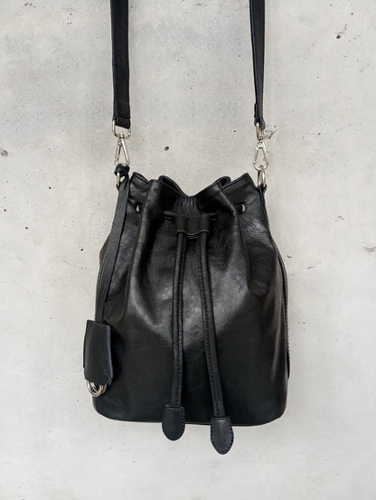 ”Okla” Large leather bucket bag