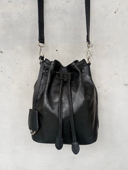 ”Okla” Large leather bucket bag