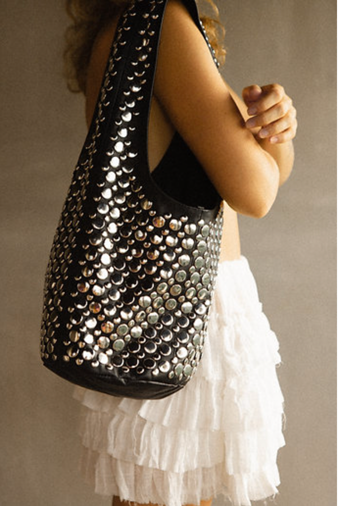 Studded leather bag / Black